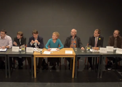 Lídří kandidátek do zastupitelstva Prahy 7 představili na debatě své vize a kapacity